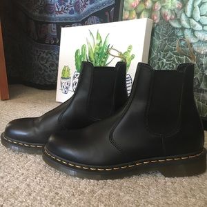 NWOT Dr. Martens AirWair - Vegan Leather!